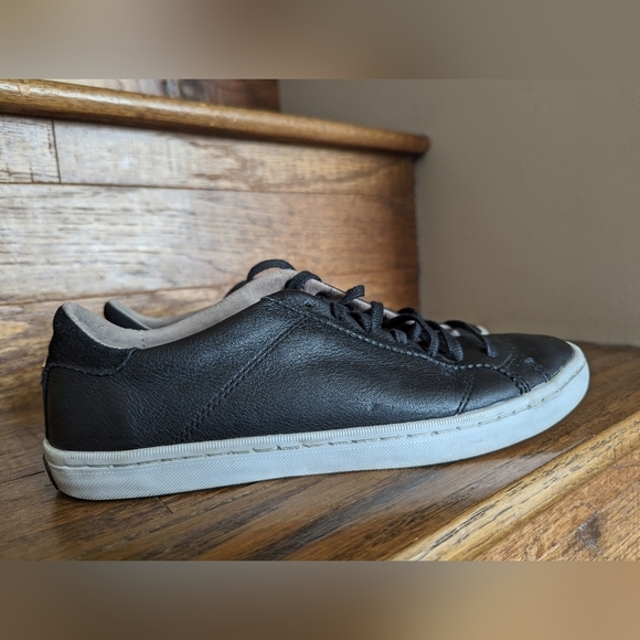 Cole Haan Margo BLACK Leather Athletic Athleisure Shoes Sneakers Women's Size 6B - Picture 3 of 14